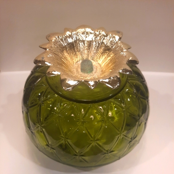 Vintage Indiana Glass Quilted Diamond Decorative Footed Bowl ~ Metal Base - Picture 5 of 8